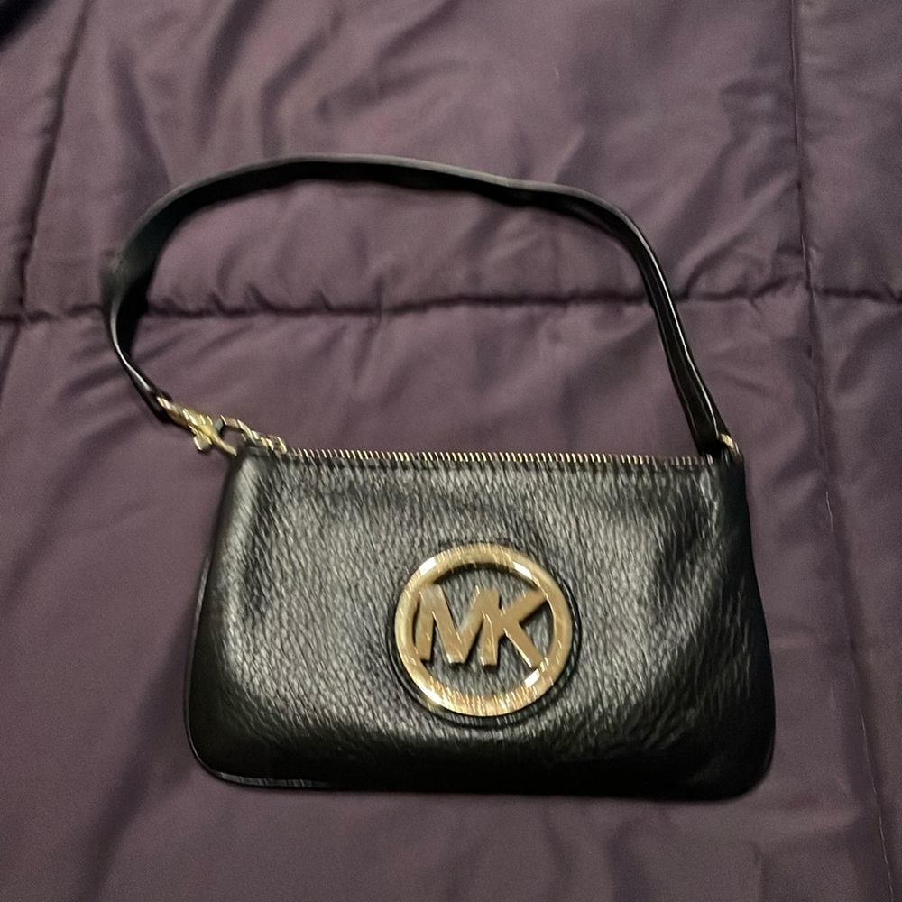 MK wristlit